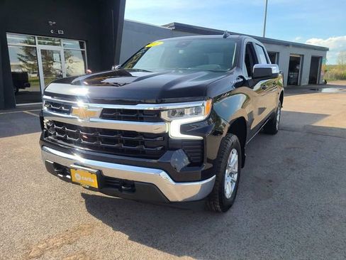 Used 2022 Chevrolet Silverado 1500 LT AWD/4WD image 1