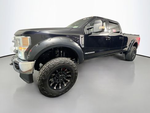 Used 2022 Ford F350 Lariat w/ Lariat Ultimate Package AWD/4WD image 9