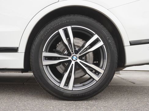 Used 2024 BMW X7 xDrive40i w/ M Sport Package image 33