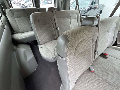 Used 2025 Chevrolet Express 3500 LT w/ LT Preferred Equipment Group RWD image 12