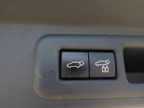 Used 2024 Toyota Sequoia Platinum image 13