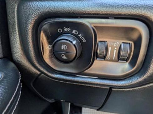 Used 2020 RAM 3500 Laramie AWD/4WD image 18