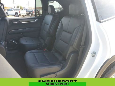 Certified 2026 GMC Acadia Elevation w/ Elevation Premium Package image 25