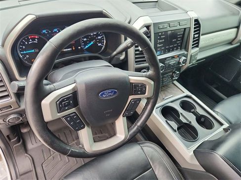 Used 2019 Ford F250 Lariat w/ Lariat Ultimate Package image 10