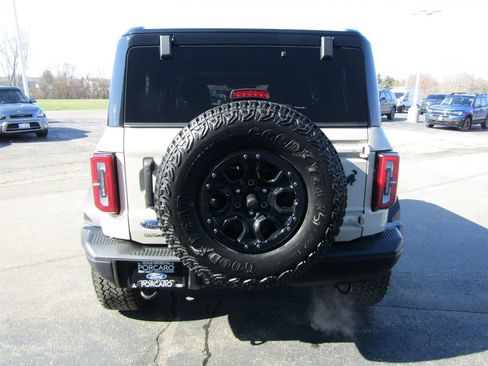 Used 2025 Ford Bronco Badlands AWD/4WD image 6