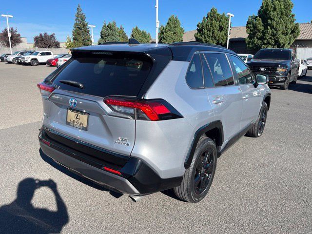 Used 2021 Toyota RAV4 XSE AWD/4WD image 2