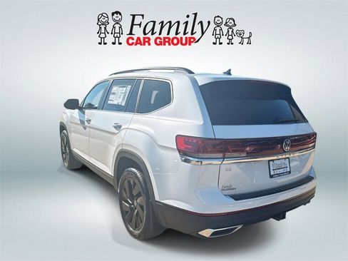 New 2026 Volkswagen Atlas SE FWD image 4