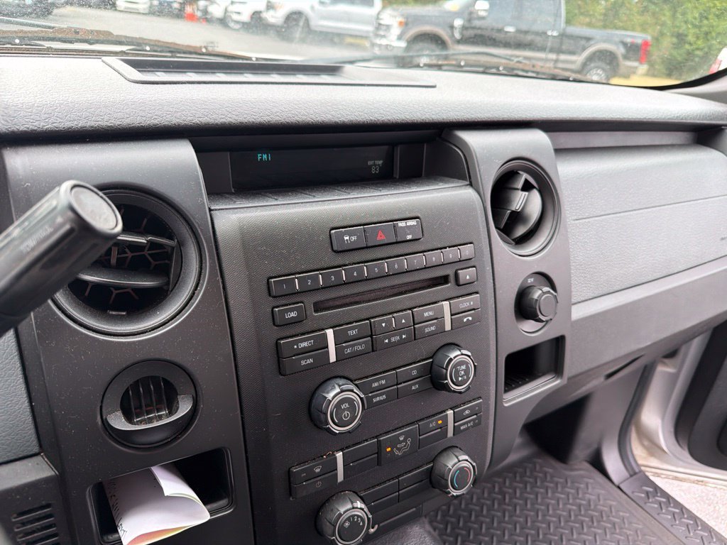 Used 2011 Ford F150 STX w/ STX Decor Pkg RWD image 3