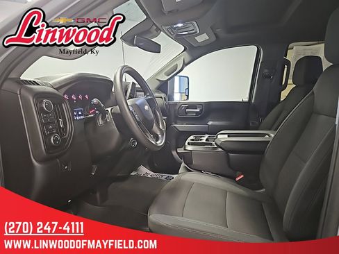 Used 2025 Chevrolet Silverado 2500 Custom w/ Custom Convenience Package image 12