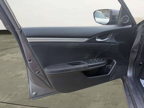 Used 2016 Honda Civic EX image 9