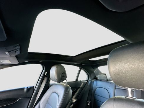 Used 2018 Mercedes-Benz C 300 Sedan image 20