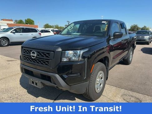 Used 2022 Nissan Frontier S w/ Technology Package AWD/4WD image 3