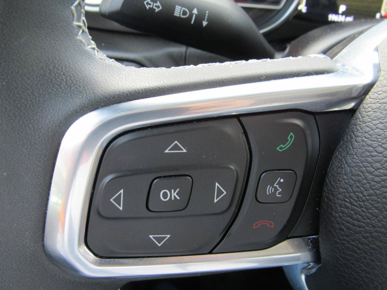 Used 2023 Jeep Gladiator Rubicon w/ Cold Weather Group AWD/4WD image 25