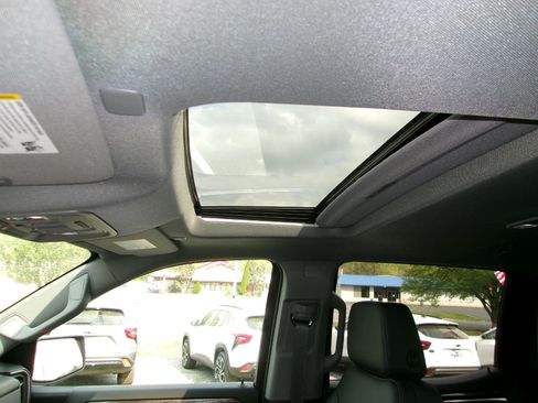 New 2026 Chevrolet Silverado 1500 LTZ w/ LTZ Premium Package image 13