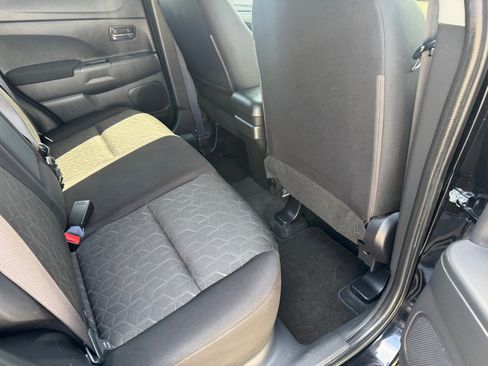 Used 2021 Mitsubishi Outlander Sport LE FWD image 17