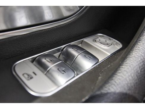 Used 2024 Mercedes-Benz GLE 450e 4MATIC image 20