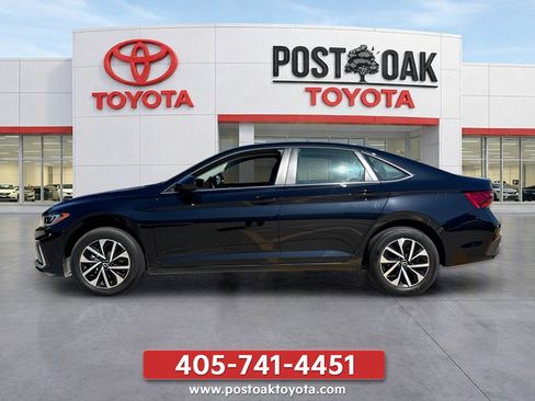 Used 2025 Volkswagen Jetta S FWD image 4