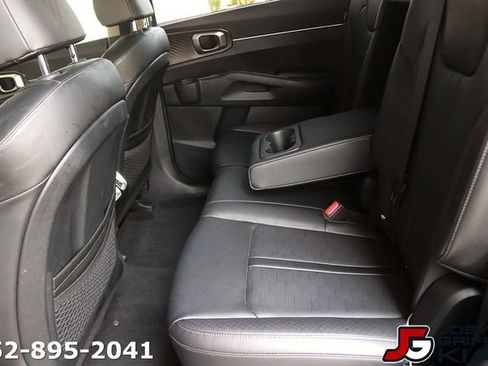 Certified 2024 Kia Sorento S w/ Panoramic Sunroof Package FWD image 14