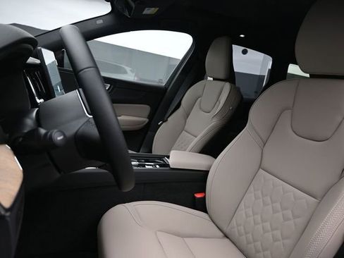New 2026 Volvo XC60 B5 Plus w/ Protection Package Premier image 9