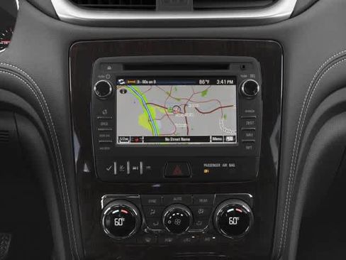 Used 2017 Chevrolet Traverse LT FWD image 19