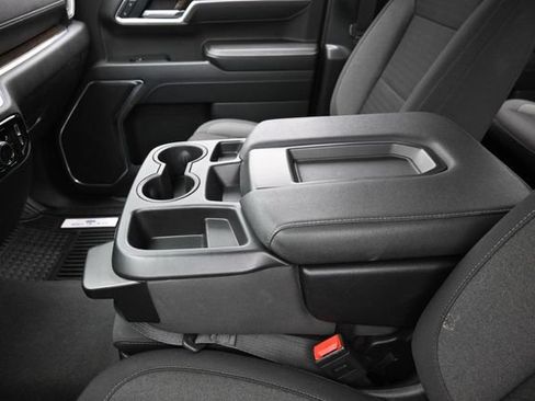 Used 2025 Chevrolet Silverado 1500 LT AWD/4WD image 30