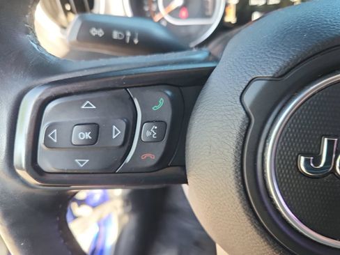 Used 2019 Jeep Wrangler Sport AWD/4WD image 19