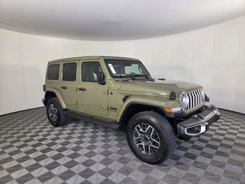 New 2026 Jeep Wrangler Unlimited Sahara AWD/4WD image 2