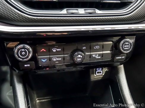 Used 2022 Jeep Compass Altitude image 17