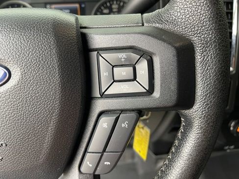 Used 2016 Ford F150 XLT AWD/4WD image 15