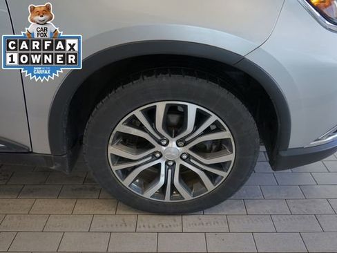 Used 2018 Mitsubishi Outlander ES FWD image 14