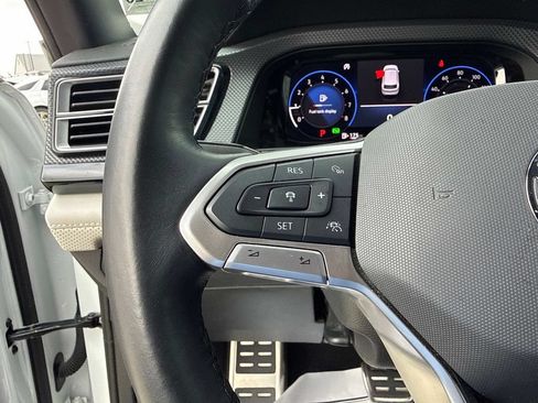 Used 2024 Volkswagen Atlas Cross Sport SEL Premium R-Line AWD/4WD image 26