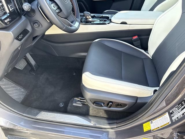 Used 2024 Lexus NX 350 AWD image 19