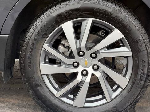 Used 2022 Chevrolet Equinox Premier image 12