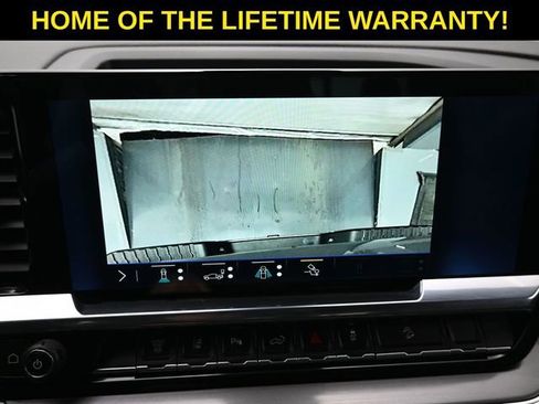 Used 2024 Chevrolet Silverado 3500 High Country w/ Technology Package image 26