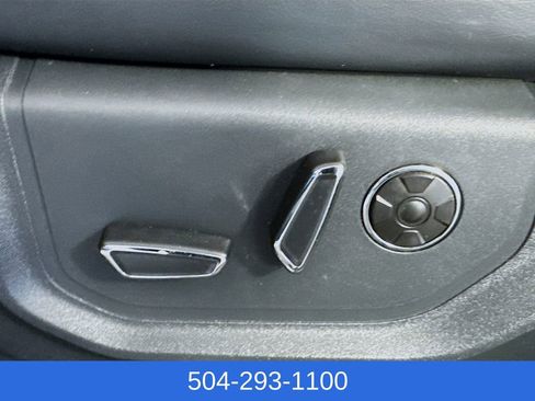 Used 2022 Ford F450 Platinum w/ FX4 Off-Road Package image 19