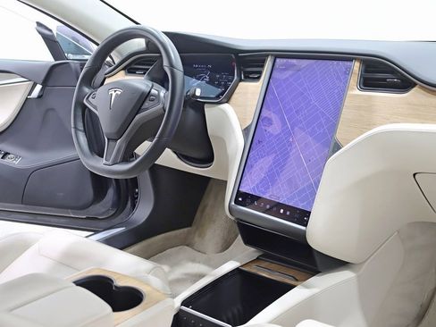 Used 2019 Tesla Model S AWD image 32