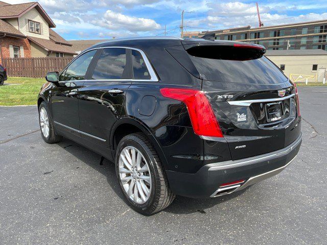 Used 2018 Cadillac XT5 Platinum w/ Driver Assist Package AWD/4WD image 4