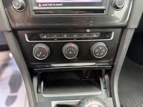Used 2017 Volkswagen GTI S image 31