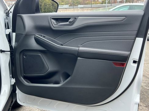 New 2026 Ford Escape Active w/ Cold Weather Package image 8