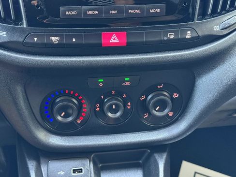 Used 2021 RAM ProMaster City Tradesman SLT FWD image 23