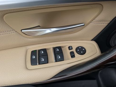 Used 2017 BMW 340i xDrive Sedan image 16