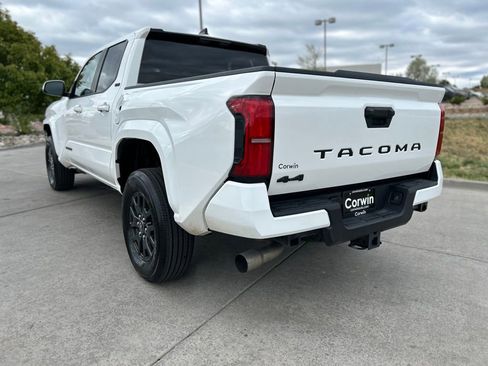 Used 2026 Toyota Tacoma SR5 AWD/4WD image 5