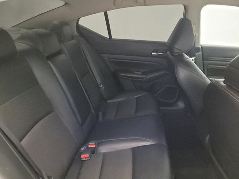 Used 2022 Nissan Altima 2.5 SR FWD image 19