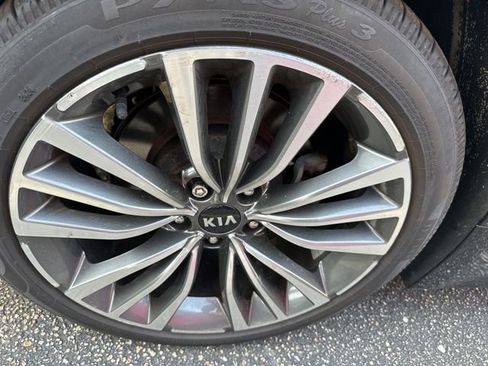 Used 2018 Kia Stinger Premium AWD/4WD image 6