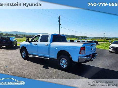 Used 2024 RAM 3500 Tradesman w/ Chrome Appearance Group AWD/4WD image 5