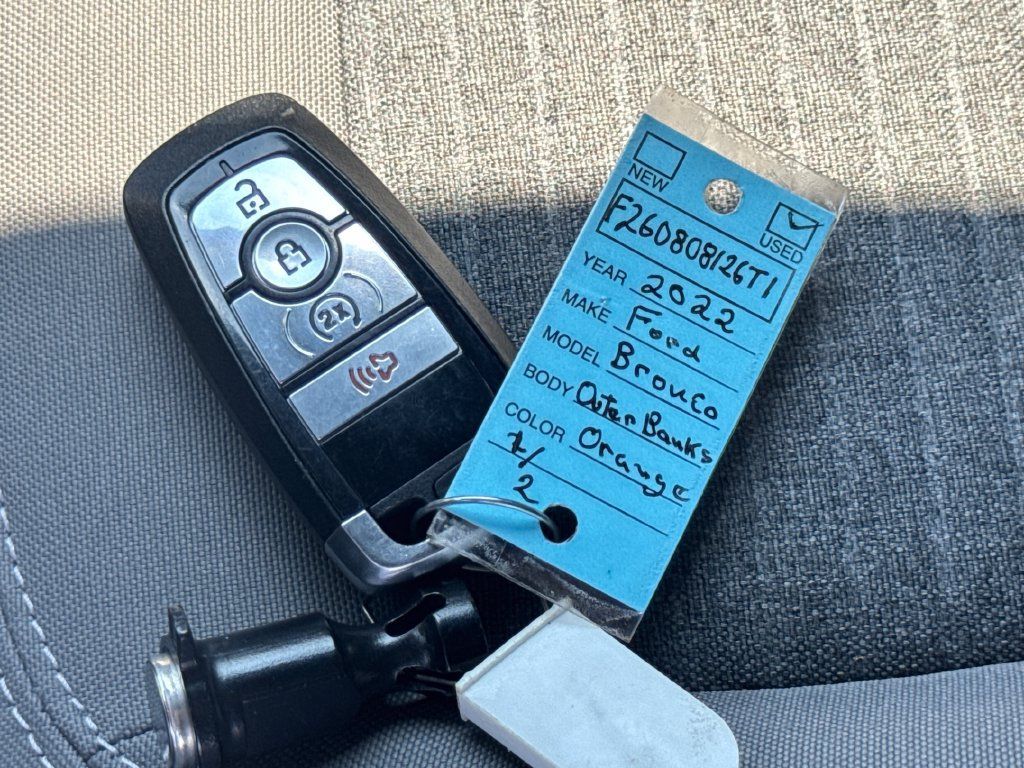 Used 2022 Ford Bronco Outer Banks AWD/4WD image 46