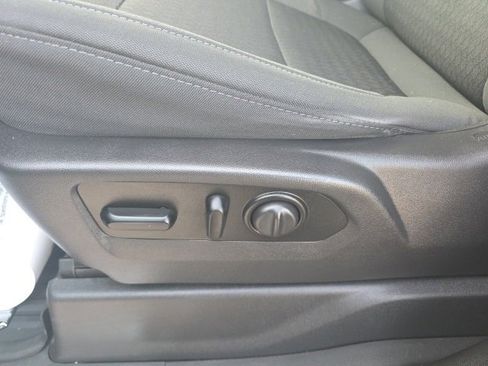 Used 2020 Chevrolet Silverado 1500 LT Trail Boss image 19