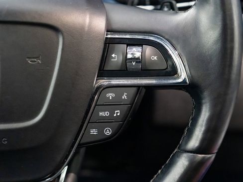 Used 2024 Lincoln Navigator Reserve image 16