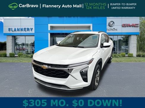 Used 2024 Chevrolet Trax LT image 2