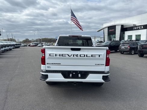 Used 2024 Chevrolet Silverado 1500 Custom AWD/4WD image 4